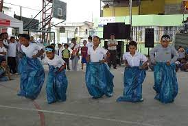 Es importante considerar y rescatar los juegos tradicionales de nuestro país, reconsiderando que son juegos divertidos que han sido transmitidos de generación en generación, de abuelos a padres y de padres a. Realizaran Juegos Tradicionales En Manta El Diario Ecuador
