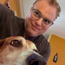 Elena Christopher (@ElenaLChristoph)