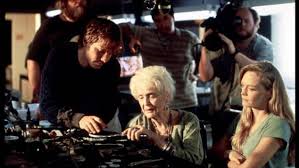 Titanic, american romantic adventure film, released in 1997, that centres on the sinking of the rms titanic. So Hatten Diese Grossen Filme Enden Sollen