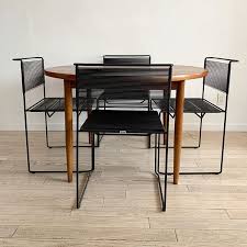 Set Of 4 Vintage Stacking Spaghetti Chairs Designed By Giandomenico Botti For Fly Line Made In Italy 1075 For Set Dux Swedis Chair Chair Design Bar Table