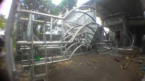 Kubah jenis ini sudah sangat populer dan hampir dikenali oleh semua kalangan,yang menjadikan cirikas tersendiri ,karena bahan ini mengkilap.bahkan sampai sekarangpun kubah jenis ini masih sangat laris di pasaran,terutama untuk kubah pada mushola yang umunya tidak begitu luas,hampir bisa dipastikan kubah nya menggunakan. Tempa Karya Terpadu Home Facebook