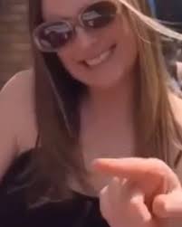 𝐂𝐎𝐋𝐋𝐄𝐄𝐍 𝐉𝐄𝐍𝐍𝐈𝐍𝐆𝐒 𝐒𝐓𝐄𝐈𝐍