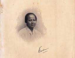 Kartini mulai dari masa kecil, riwayat pendidikan, pemikiran, tulisan dan dengan beragam bacaan tersebut, ra kartini pun memiliki pola pikir yang jauh berbeda dengan. R A Kartini Latarbelakang Kehidupan Dan Alam Pikirannya Hidayatullah Com