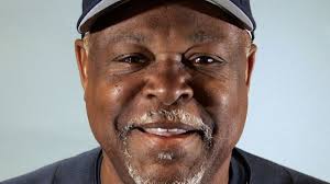 Robert 'Dancin' ' Perkins, Chicago bluesman noted for entertaining stage  presence, dies