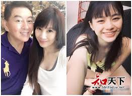 我们哭了 我们笑着 wǒ men kū le wǒ men xiào zhe 我们抬头望天空 wǒ men tái tóu wàng tiān kōng 星星还亮着几颗 xīng xīng hái liàng zhe jǐ kē. é«˜åœ‹è¯ç¬¬ä¸‰ä»»è€å©†é™³å­ç'‡ å¥³å…'é™³æ€å¦¤è³‡æ–™ç°¡ä»‹ç…§ç‰‡ å£¹è®€