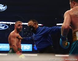 Read interviews with top boxers like amir khan, carl froch and more. Billy Joe Saunders Considering Retirement After Loss To Canelo Boxing News 24