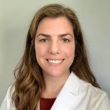 Kelly Farrell's Instagram, Twitter & Facebook