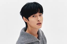 Yoon Chan Young Talks About His Role in 'All of Us Are Dead,' Getting Help  from 'La La Land,' and More