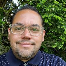 Doris Newcombe's Instagram, Twitter & Facebook