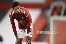 Sau hai pha dứt điểm, tiền đạo người anh có bàn thứ ba vào lưới đội bóng cũ. Mu Vs Brighton Rashford And Greenwood May Appear