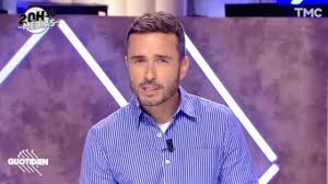 Hosts of the show quotidien salhia brakhlia, julien bellver, martin weill, etienne carbonnier, yann barthes, pablo mira, paul larrouturou, azzeddine. The Striped Shirt Worn By Julien Bellver In The Show Daily Spotern