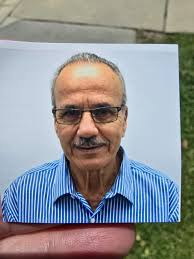 Missing 90yr old man wearing black straw hat same in the pic Grey long  sleeve shirt & pants 135 lbs 5'4 Goes by the name B.J Benjamin Smith  ...last seen in the