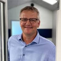 Jobnyt. Så er det officielt. Den 2. februar tiltræder jeg stillingen som  direktør i Roslev Trælasthandel i Herning. Tak til Flemming Lund fra Lund  HR