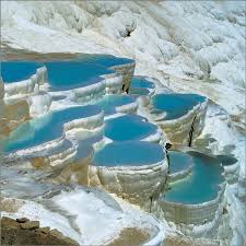 Its ruins are adjacent to modern. Pamukkale Turciya Dostoprimechatelnosti Planety