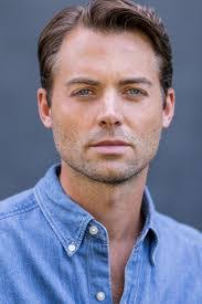 Justin Derry's Instagram, Twitter & Facebook