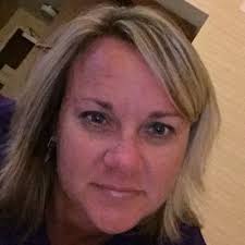 Lesley Voss's Instagram, Twitter & Facebook