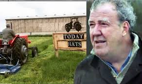 Jeremy clarkson is a journalist, a broadcaster, and a man who travels the world to slide sideways in supercars while shouting. Jeremy Clarkson Discusses Brexit S Impact On His Farm As He Details Big Problems Asume Tech