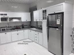 خزائن مطبخ المنيوم ابيض