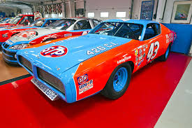 How fast do the cars travel? Huge Gallery Of Rare Stuff From Petty S Museum Amp Shop Hot Rod Network Car Museum Nascar Race Cars Vintage Race Car