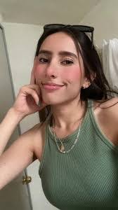 Eli Arroyo's Instagram, Twitter & Facebook