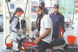 Current super petrol selling price in pakistan is rs. Petrol Price Increased By Rs 1 70 Per Liter Business Dunya News