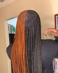 Unlike with regular box braids, where braiders begin by knotting extensions into your hair tightly at your scalp, knotless braids start with your natural hair and extensions are fed in as you. Braided Hairstyles Short Braidedhairstylesboho Braidedhairstylesforblackwomen Brai Model De Coiffure Africaine Idee Coiffure Cheveux Crepus Modele Coiffure