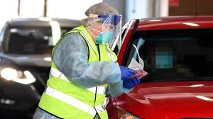 More than 30,000 victorians came forward for testing on tuesday while another 17,612 rolled up. Coronavirus Cases In Victoria Up By 10 As Border To Nsw Closes Bendigo Advertiser Bendigo Vic
