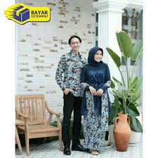 Sudah diketahui bahwa lamaran merupakan acara yang biasanya dilakukan menjelang pernikahan. Baju Couple Kebaya Couple Tunangan Couple Kondangan Couple Lamaran Kebaya Modern Shopee Indonesia