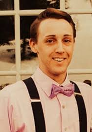 Memorialize Loved Ones: Obituaries & Tributes