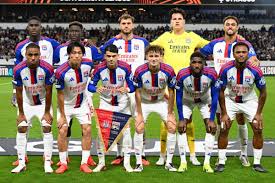 Pas un seul titulaire formé au club : la fin d'une série de 15 ans pour l'OL en Europe — L'Équipe