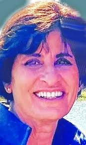 Brenda Bach's Instagram, Twitter & Facebook