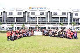 Kempen pembudayaan norma baharu kementerian pengajian tinggi. Unikop Fit Malaysia Event Fitness Pics