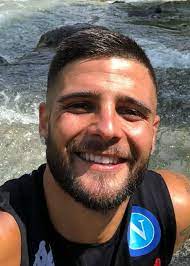 Croacia, oficialmente república de croacia, es uno de los veintisiete estados soberanos que forman la unión europea, el cual está ubicado entre europa central, europa meridional y el mar adriático; Lorenzo Insigne Grosse Gewicht Alter Korperstatistik