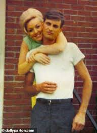1 day ago · dolly parton and her husband carl dean met when they were very young, but have been together through thick and thin. Dolly Parton Reveals Secret To 52 Year Marriage Dolly Parton Dolly Parton Young Dolly Parton Marriage