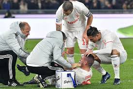 Juventus kulübü, dinamo kiev maçında sakatlanan merih demiral'ın, sağ uyluk kaslarında düşük merih, hafta sonu torino ile oynanacak derbide ve şampiyonlar ligi gruplarındaki son maç olan. Merih Demiral Hem Ilk Golunu Atti Hem De Sakatlandi Boldmedya