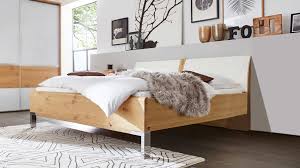 Durchsichtige gardinen sind äußerst unpassend für das schlafzimmer, andererseits sind sie die beste dekoration für ein geräumiges wohnzimmer; Schlafzimmer Ideen Modern Freundlich Hell Mobel Busch