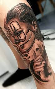Pin De Agustina Araceli Em Clown Girl Tatuagem Tatuagem Braco Tatuagem Masculina Braco Patinhas mcpato (em ingles, scrooge mcduck), tambem conhecido como patinhas mcpatinhas comumente chamado de tio patinhas por seu sobrinho pato donald e um personagem americano de ficcao criado pelo cartunista carl barks. tatuagem masculina