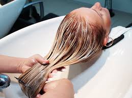 Detangle before i wash my hair. Keep Long Hair Tangle Free With These Easy Steps Lionesse Beauty Bar