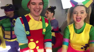 Gasca zurli cantec pentru maya. Gasca Zurli Prima Intalnire Din 2019 Youtube