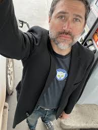 Kim Terhaar's Instagram, Twitter & Facebook