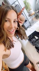 How moms train for vacay!!! 💪, #packwithme #makeupbag #travelbags  #packingtips #momsgonewild