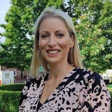 Sub Directorate Chief Executive Officer < Coleg Cambria