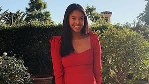 The teen, who recently celebrated her. Kobe Bryant S Eldest Daughter Begins Modelling Career Natalia Bryant Eldest Daughter Of The Late Kobe Marca English