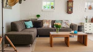 Lovely wohnzimmer ideen rote couch hanger4life. Kein Zuhause Ohne Sofa Wohin Geht Der Trend 95 5 Charivari