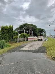 Aduan kerosakan jalan (contoh aduan: Menyelesaikan Aduan Jalan Rosak Di Susur Keluar Ke Sjk C Yuk Chin Yb Rina Hj Jainal