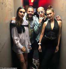 Does bad bunny have a wife? Bella Hadid Is All Smiles While Chatting To Puerto Rican Rapper Bad Bunny At Dinner In Miami Daily Mail Online