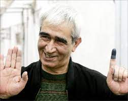 Sa'adat graduated in 1975 from the unrwa teachers college, ramallah, specializing in. Ø£Ø­Ù…Ø¯ Ø³Ø¹Ø¯Ø§Øª Ù…Ù†Ø§Ø¶Ù„ Ø®Ù„Ù Ø§Ù„Ù‚Ø¶Ø¨Ø§Ù† ÙÙ„Ø³Ø·ÙŠÙ† Ø£Ø®Ø¨Ø§Ø± Ø§Ù„Ø¬Ø²ÙŠØ±Ø© Ù†Øª
