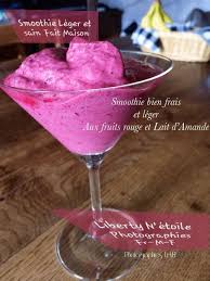 Smoothie Aux Fruits Rouges Et Lait D Amandes Photographies Fr M F Gateau Fait Maison Lait D Amande Fruits Rouges