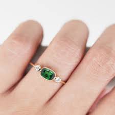 Green Garnet Ring Green Gemstone Ring Tsavorite Garnet Ring Etsy Green Gemstone Ring Tsavorite Garnet Ring Garnet Rings