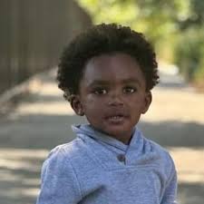 Happy birthday 🎂🎁🎊🎈🎉 to the cutest little black curly head, little boy  ♥️ in the whole wide world !! My great grandson his just making 2️⃣ years  old ♥️ love you always!!